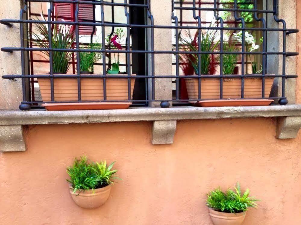 Hotel Domus Tiberina Rome Exterior photo