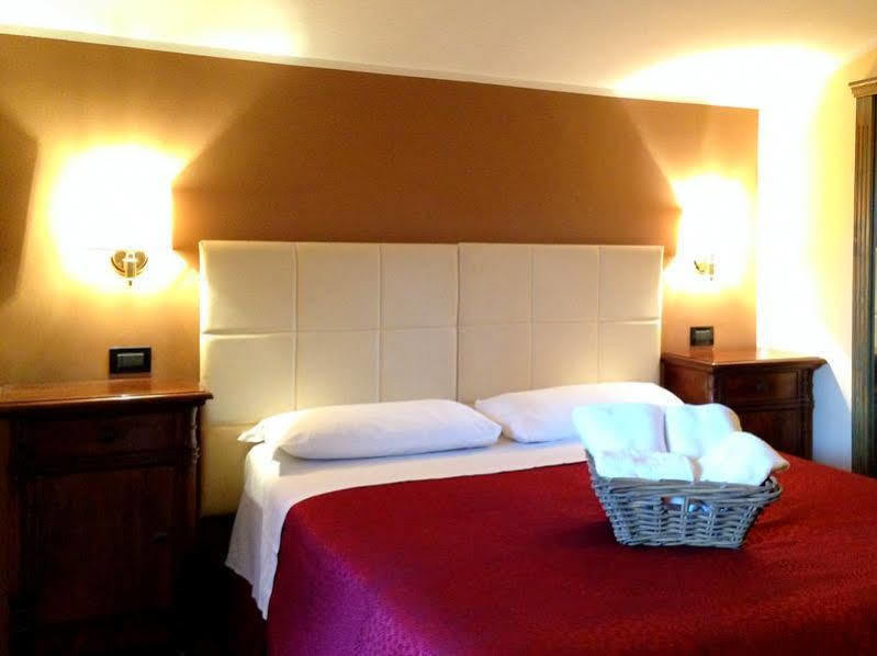 Hotel Domus Tiberina Rome Exterior photo